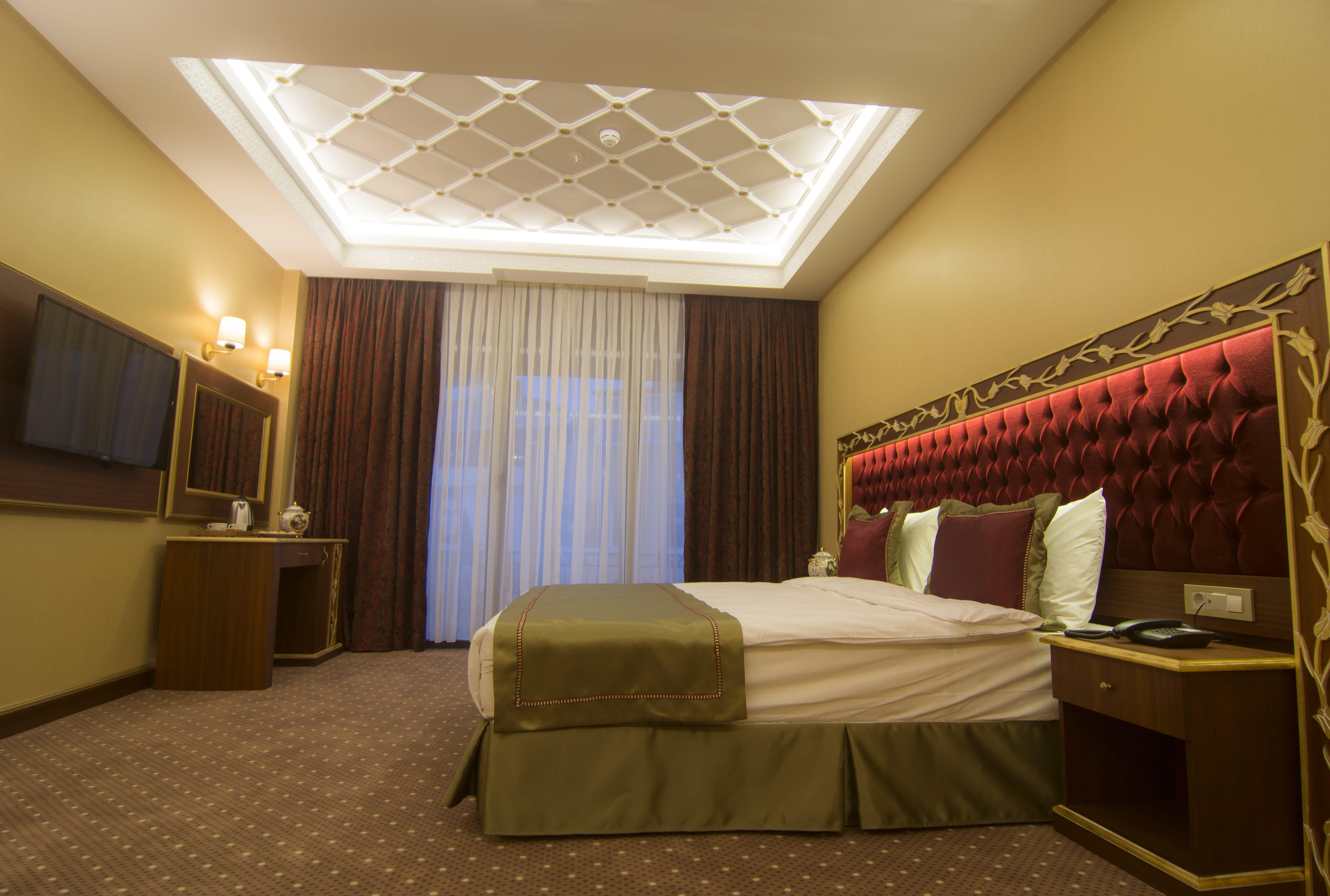 Mb Deluxe Hotel Istanbul Exterior photo